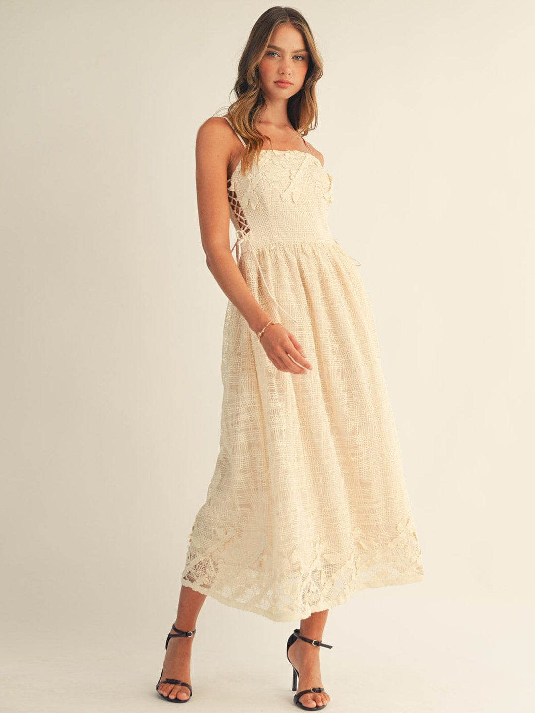 JUST ME WOMEN'S SLEEVELESS SQUARE NECK FRONT POCKETS SIDE LACE UP CROCHET MAXI DRESS