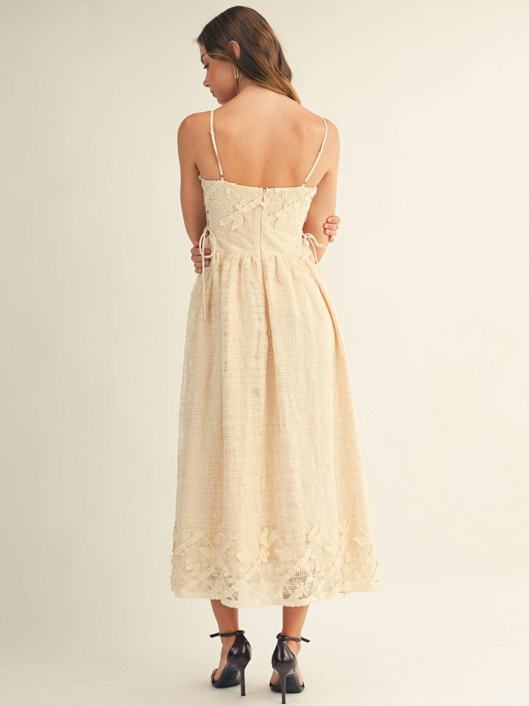 JUST ME WOMEN'S SLEEVELESS SQUARE NECK FRONT POCKETS SIDE LACE UP CROCHET MAXI DRESS