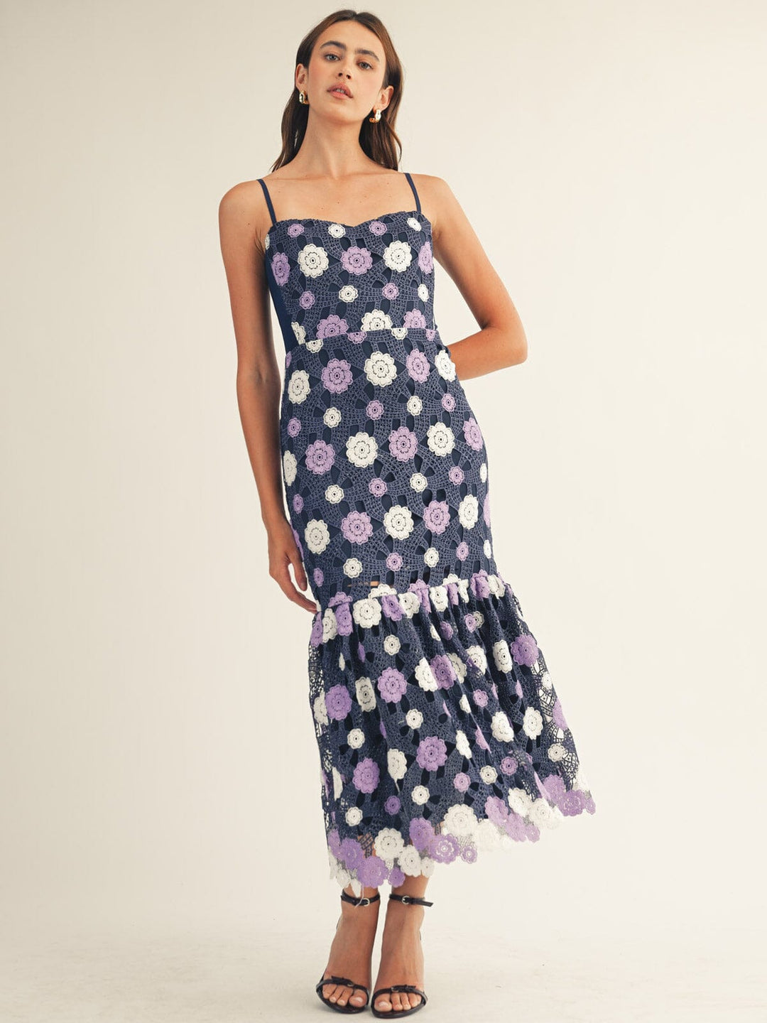 JUST ME WOMEN'S SLEEVELESS V-NECK TIERED FLORAL CROCHET MAXI DRESS