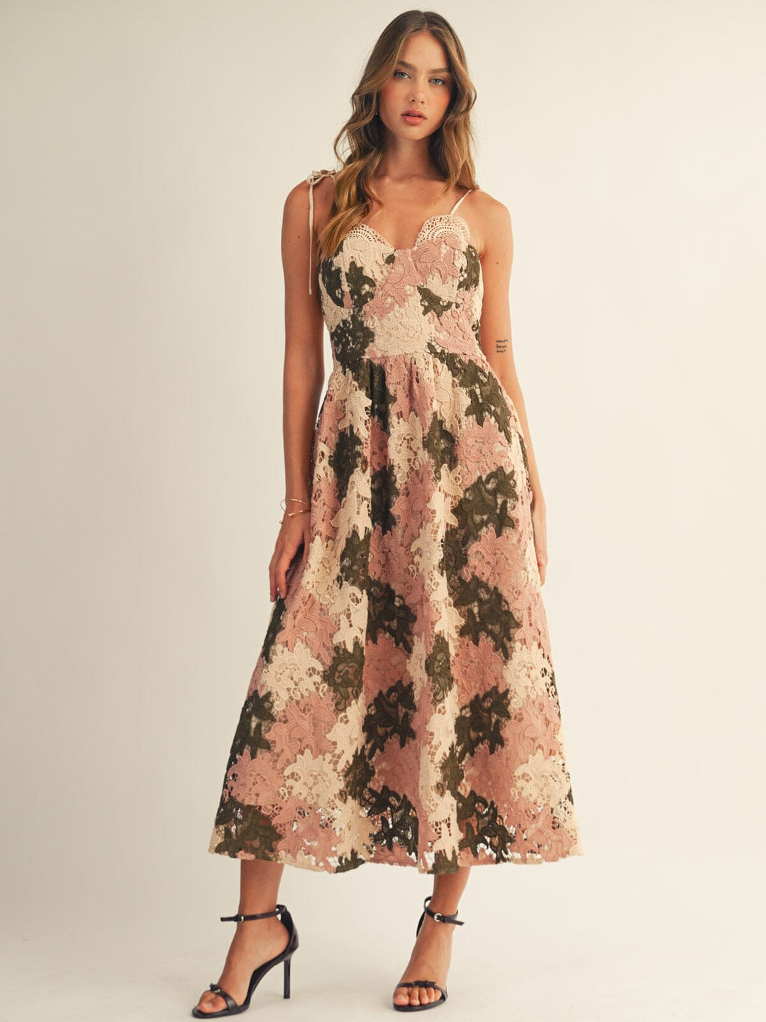 JUST ME WOMEN'S SLEEVELESS V-NECK FLORAL CROCHET MAXI DRESS