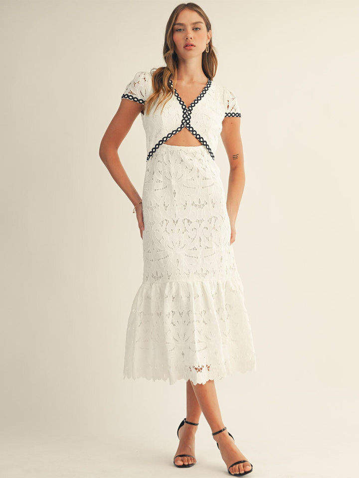 JUST ME WOMEN'S SHORT SLEEVE FRONT CUT OUT CROCHET MAXI DRESS