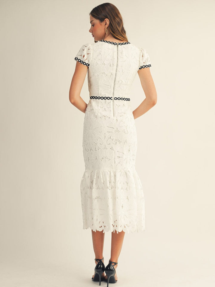 JUST ME WOMEN'S SHORT SLEEVE FRONT CUT OUT CROCHET MAXI DRESS
