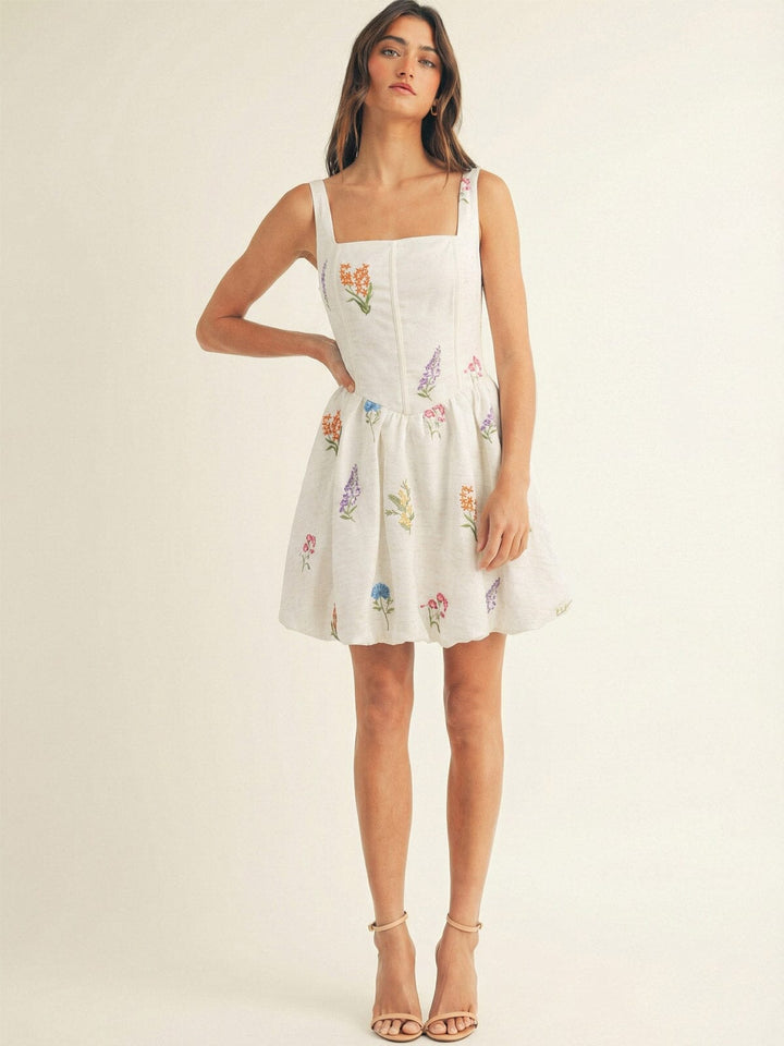 JUST ME WOMEN'S SLEEVELESS SQUARE NECK FRONT POCKETS EMBROIDERY FLORAL MINI DRESS