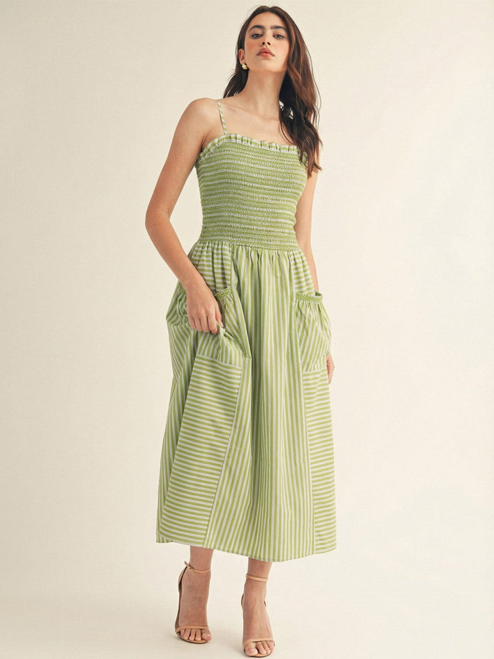 JUST ME WOMEN'S SLEEVELESS SQUARE NECK SMOCK POCKETS STRIPES MAXI DRESS