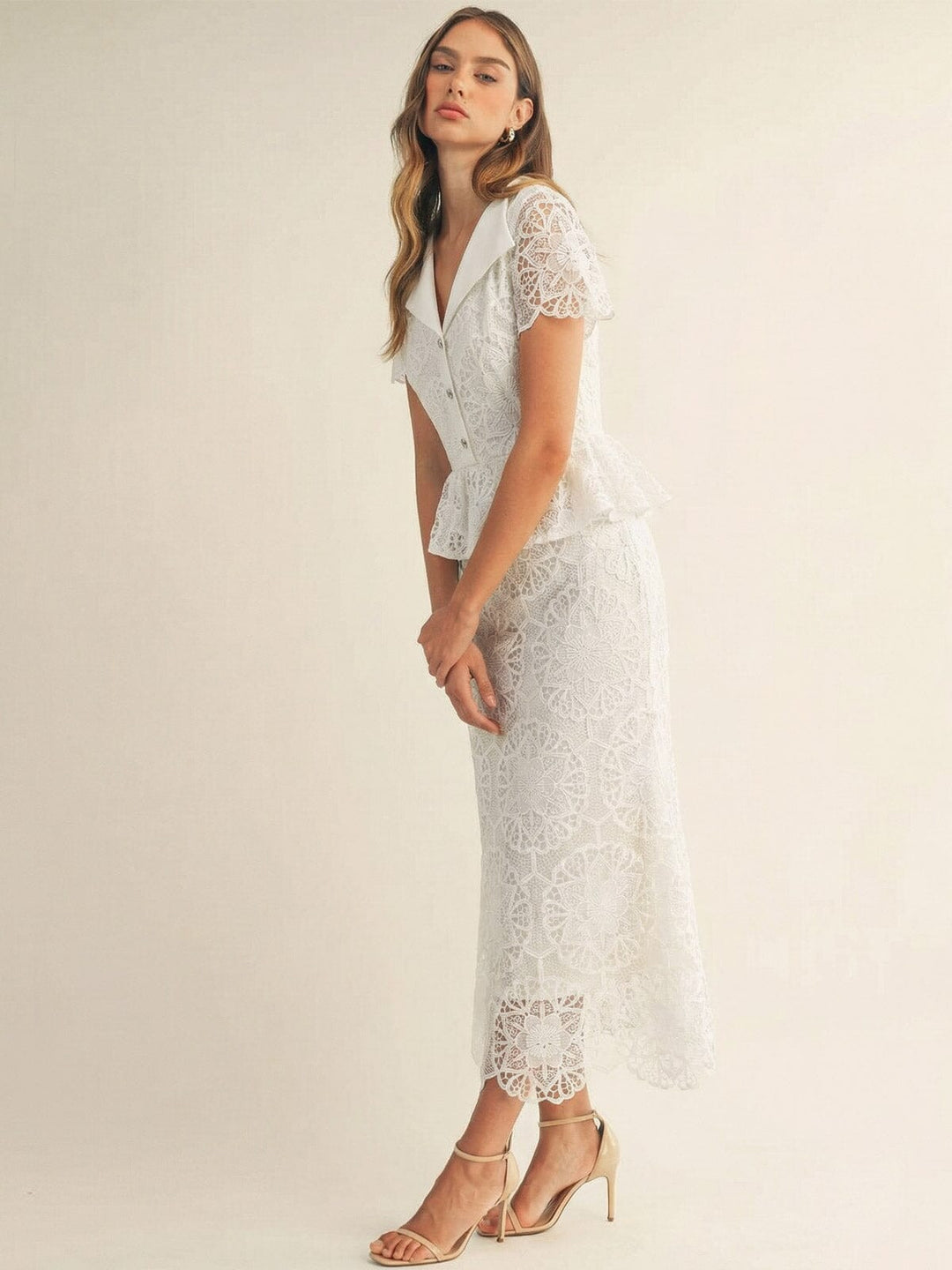 JUST ME WOMEN'S SHORT SLEEVE V-NECK SURPLICE CROCHET BODYCON MAXI DRESS