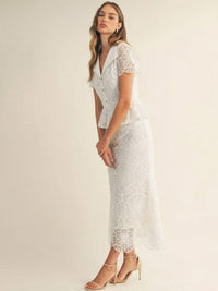 JUST ME WOMEN'S SHORT SLEEVE V-NECK SURPLICE CROCHET BODYCON MAXI DRESS