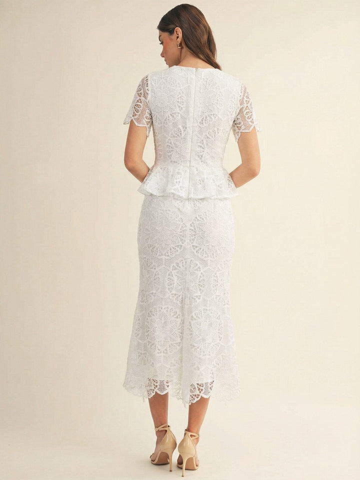 JUST ME WOMEN'S SHORT SLEEVE V-NECK SURPLICE CROCHET BODYCON MAXI DRESS