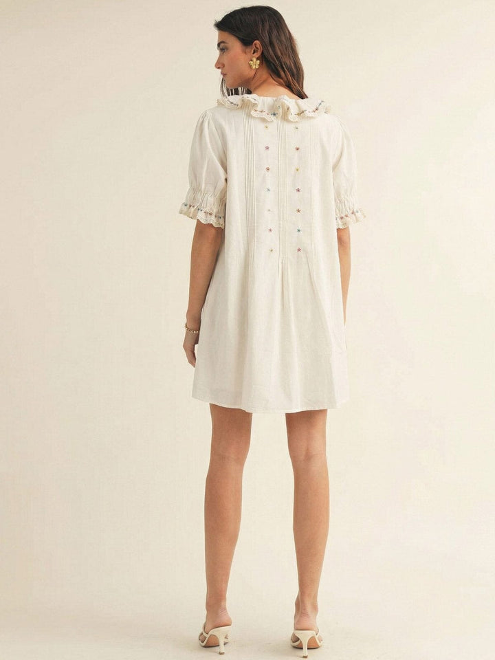 JUST ME WOMEN'S SHORT SLEEVE BUTTON UP FRONT POCKETS EMBROIDERY FLORAL MINI DRESS