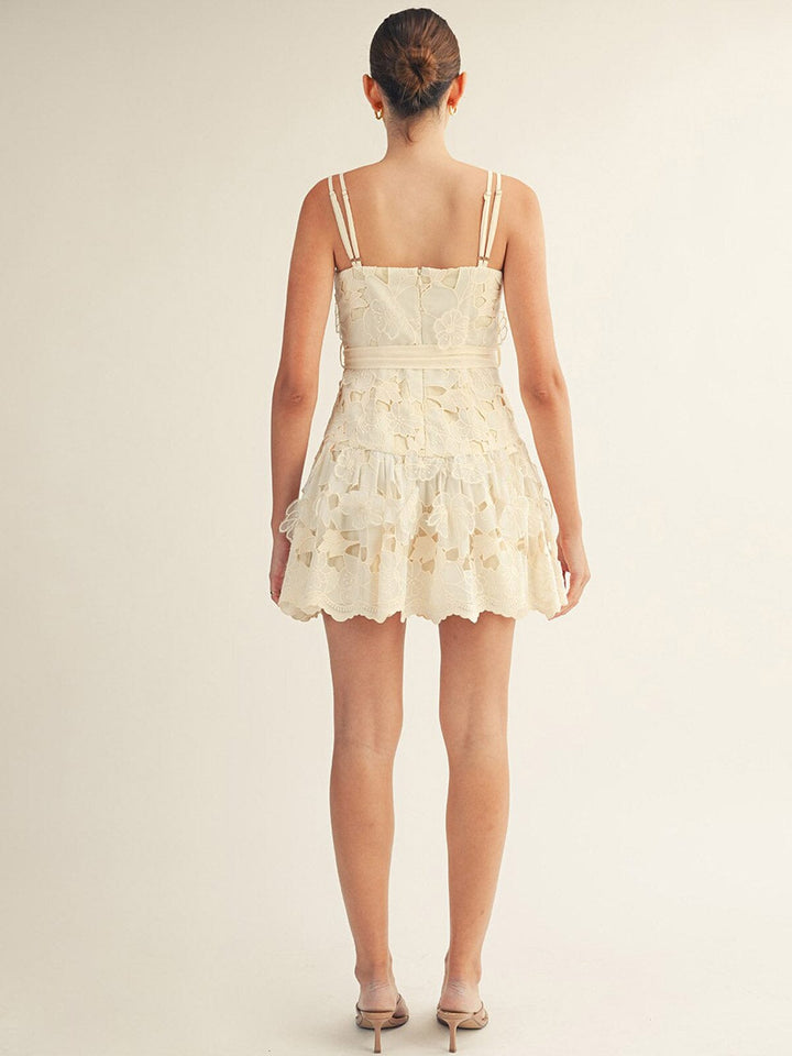 JUST ME WOMEN'S SLEEVELESS SELF TIE FLORAL CROCHET MINI DRESS