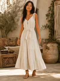 WOMEN'S SLEEVELESS V-NECK SELF TIE FRONT POCKETS TIERED FLORAL MAXI DRESS