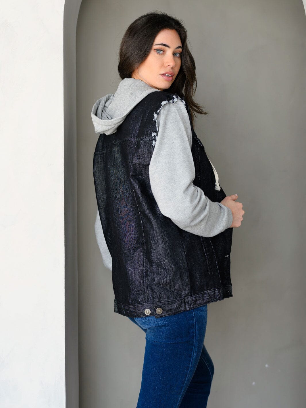 WOMEN'S LONG SLEEVE DENIM HOODED JACKET