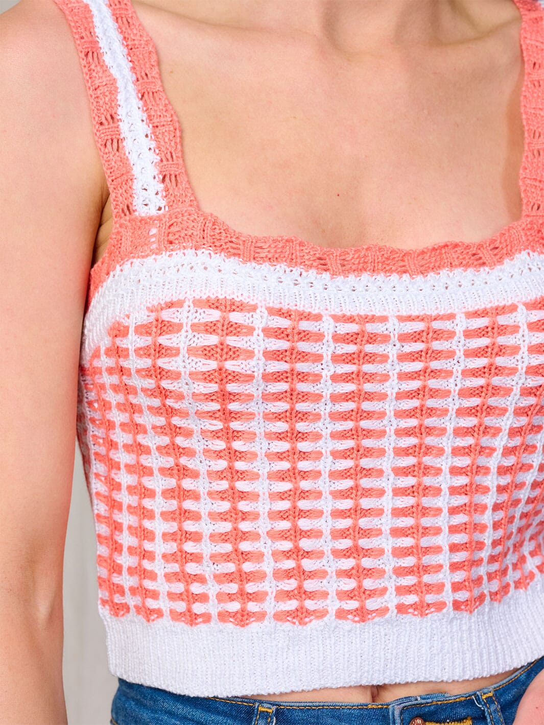 WOMEN'S SLEEVELESS COLORBLOCK CROCHET TANK TOP