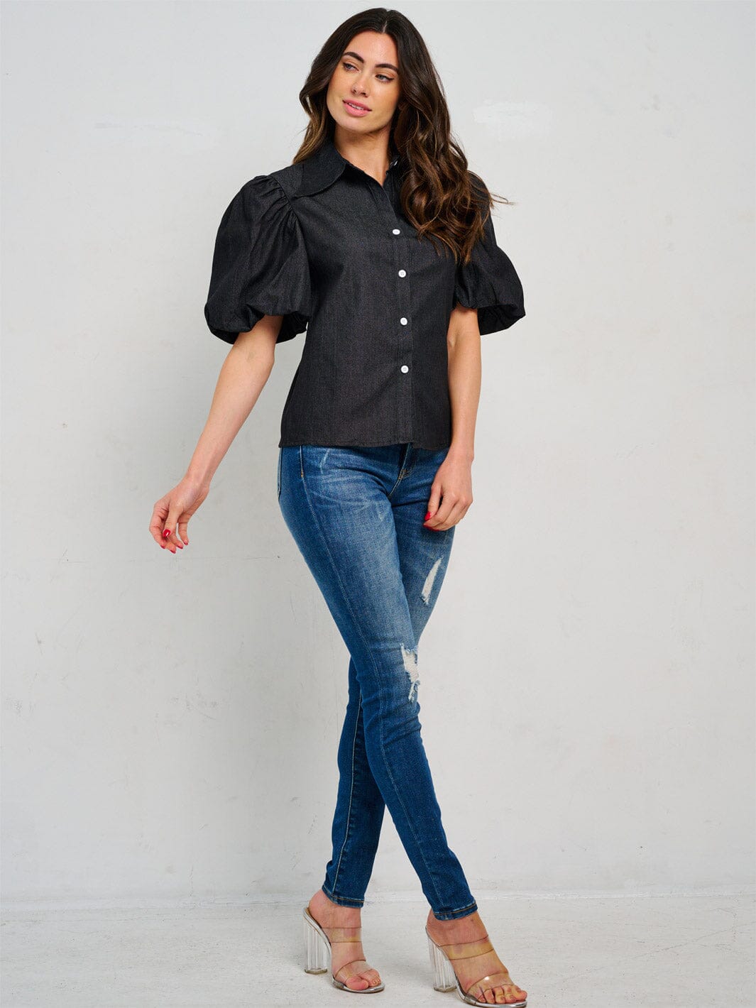 WOMEN'S SHORT PUFF SLEEVES BUTTON UP DENIM BLOUSE