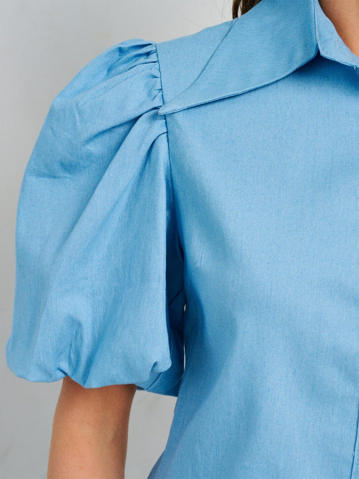 WOMEN'S SHORT PUFF SLEEVES BUTTON UP DENIM BLOUSE