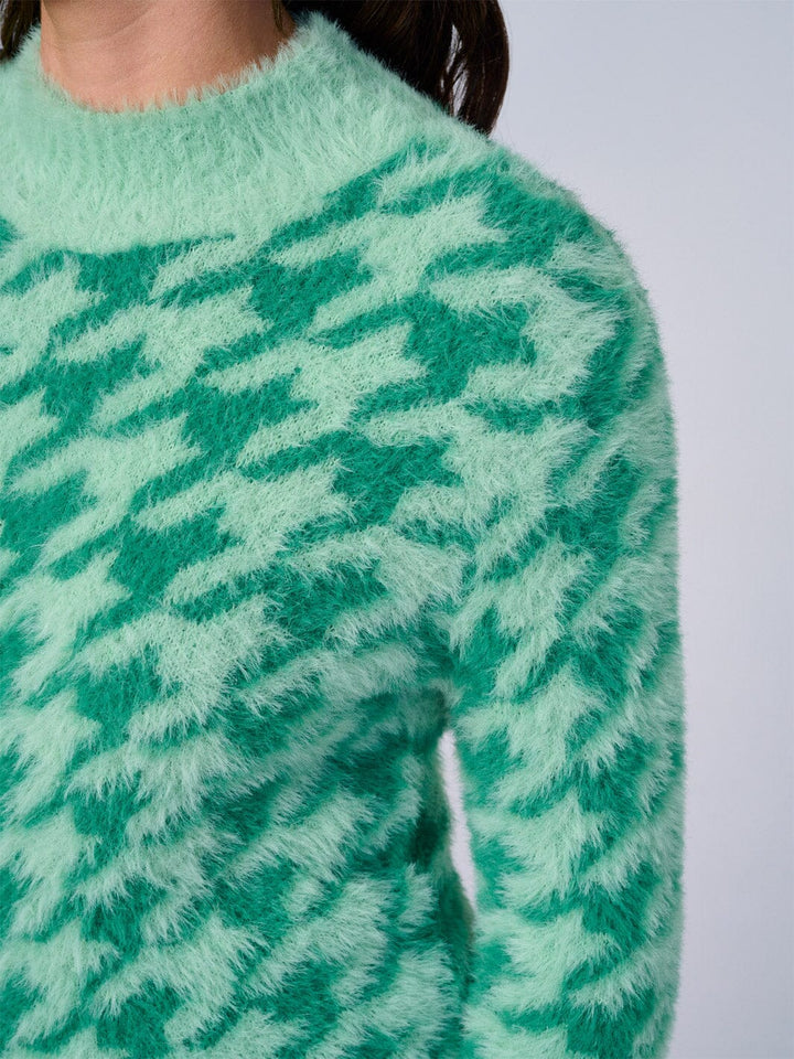 WOMEN'S LONG SLEEVE MOCK NECK FUZZY COLORBLOCK PULLOVER SWEATER