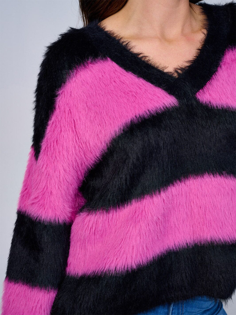 WOMEN'S LONG SLEEVE V-NECK COLORBLOCK STRIPES PULLOVER FUZZY SWEATER