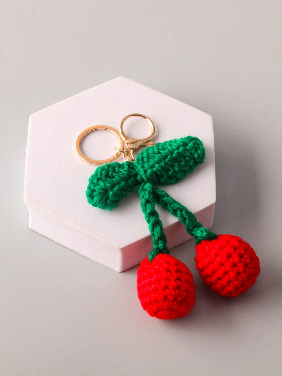 FASHION CHERRY PENDANT KEYCHAIN