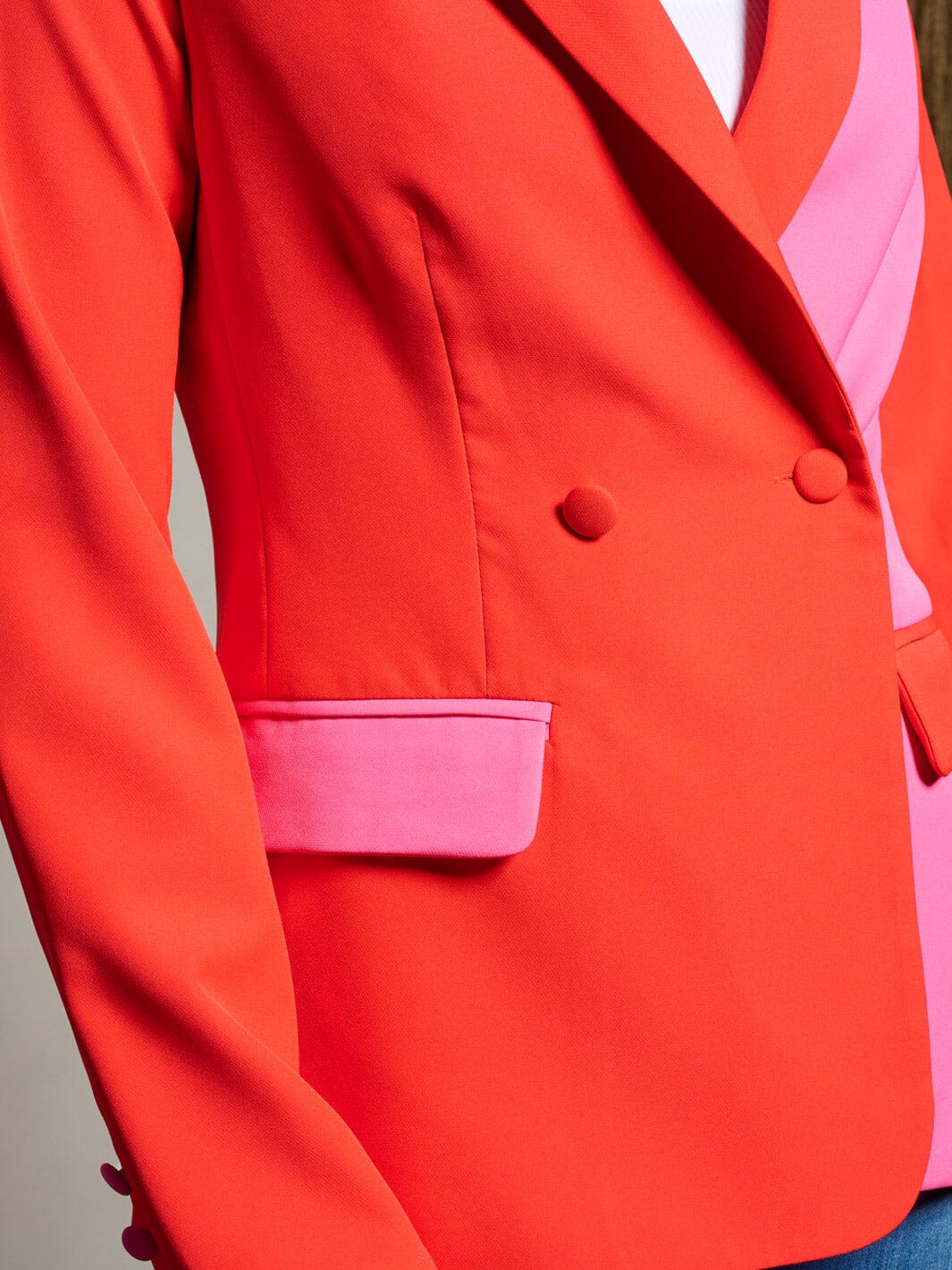 WOMEN'S LONG SLEEVE BUTTON CLOSURE COLORBLOCK BLAZER