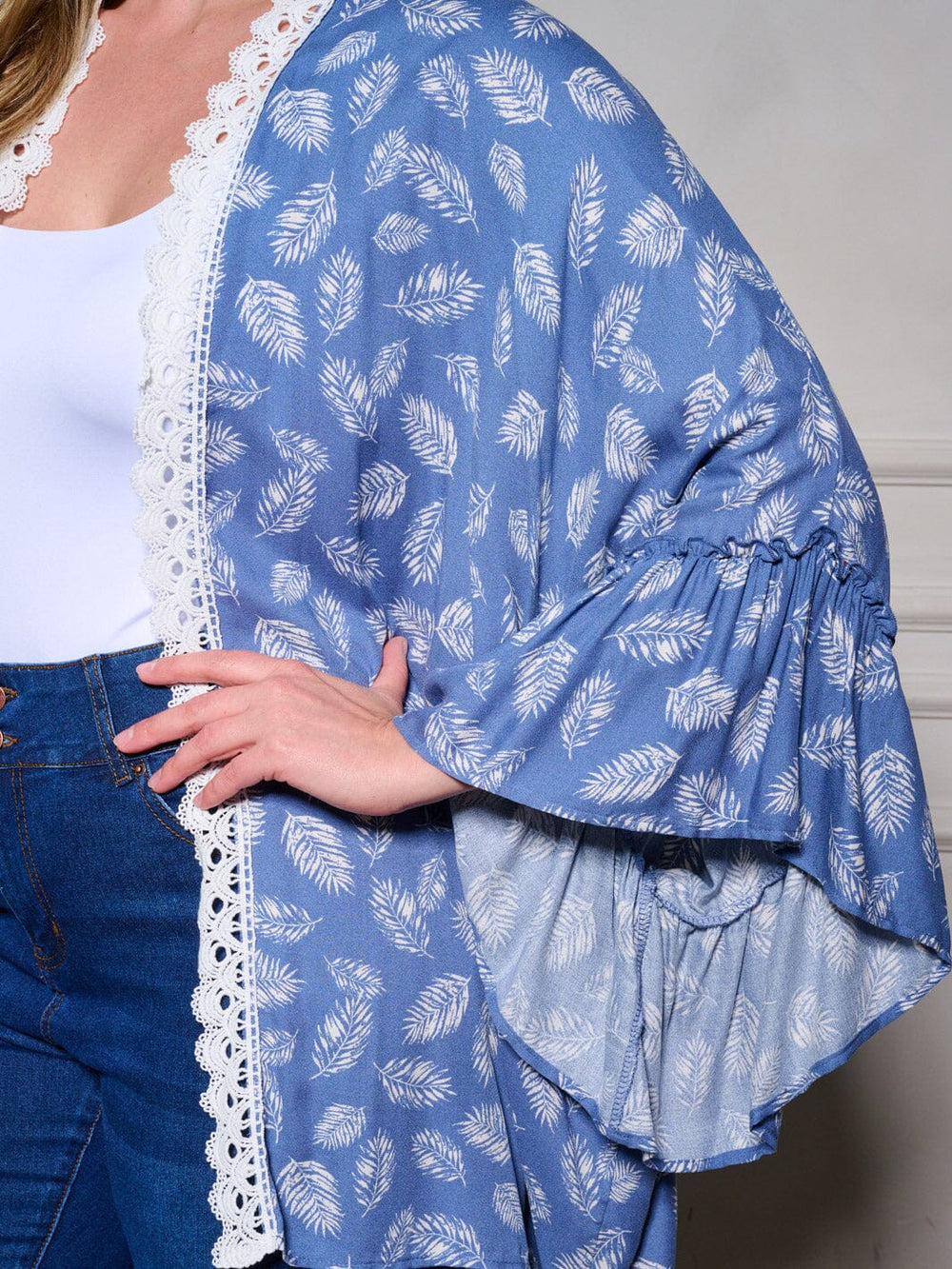 PLUS SIZE LONG SLEEVE OPEN FRONT TRIM DETAILED LEAF PRINT KIMONO