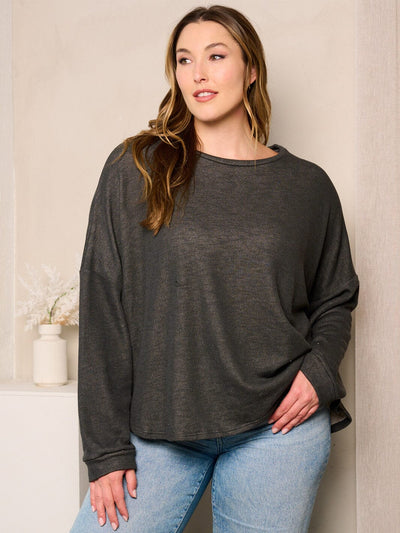 PLUS SIZE LONG SLEEVE BACK GRAPHIC DETAILED TUNIC TOP