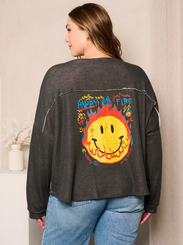 PLUS SIZE LONG SLEEVE BACK GRAPHIC DETAILED TUNIC TOP