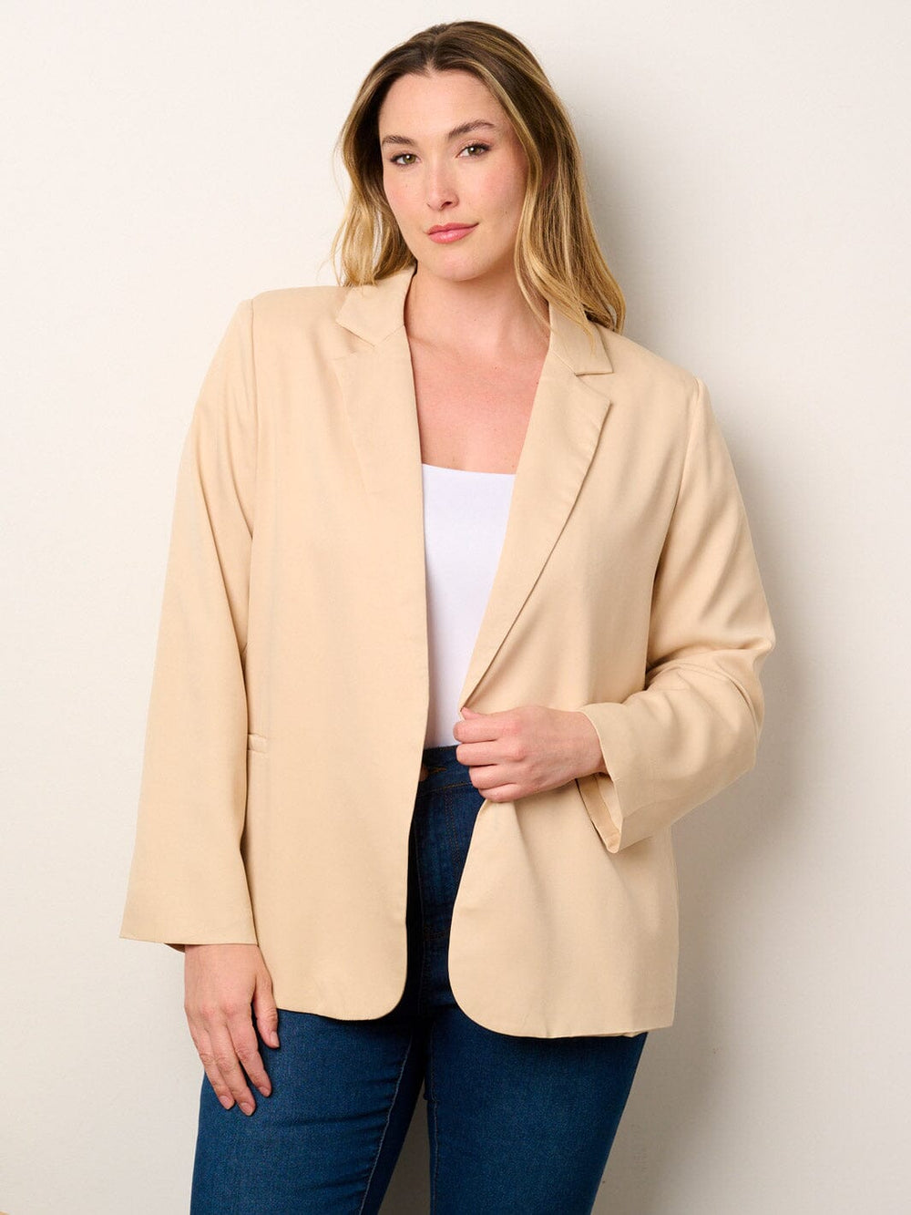 PLUS SIZE LONG SLEEVE OPEN FRONT FRONT POCKETS BLAZER