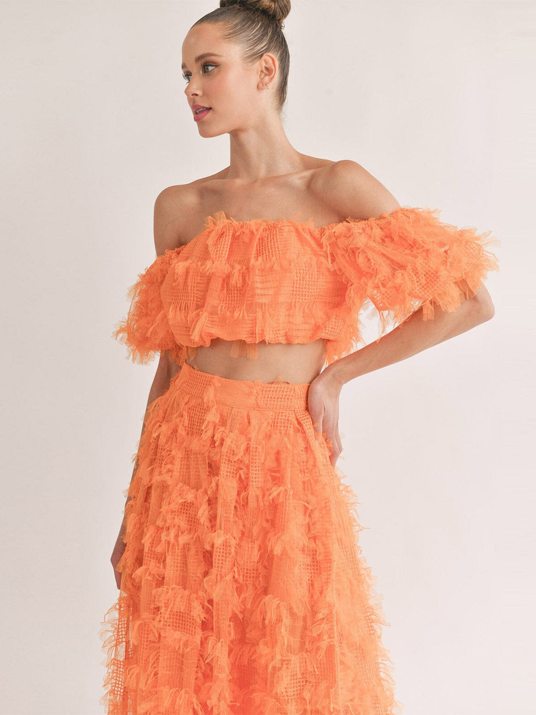 WOMEN'S SLEEVELESS CROP TOP & ZIP UP MAXI SKIRT FRINGE DEATILED 2PC SET