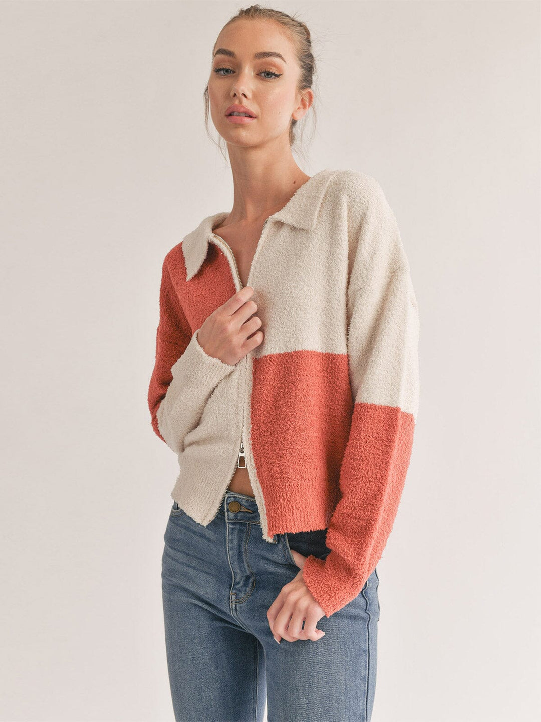 WOMEN'S LONG SLEEVE ZIP UP COLORBLOCK SWEATER