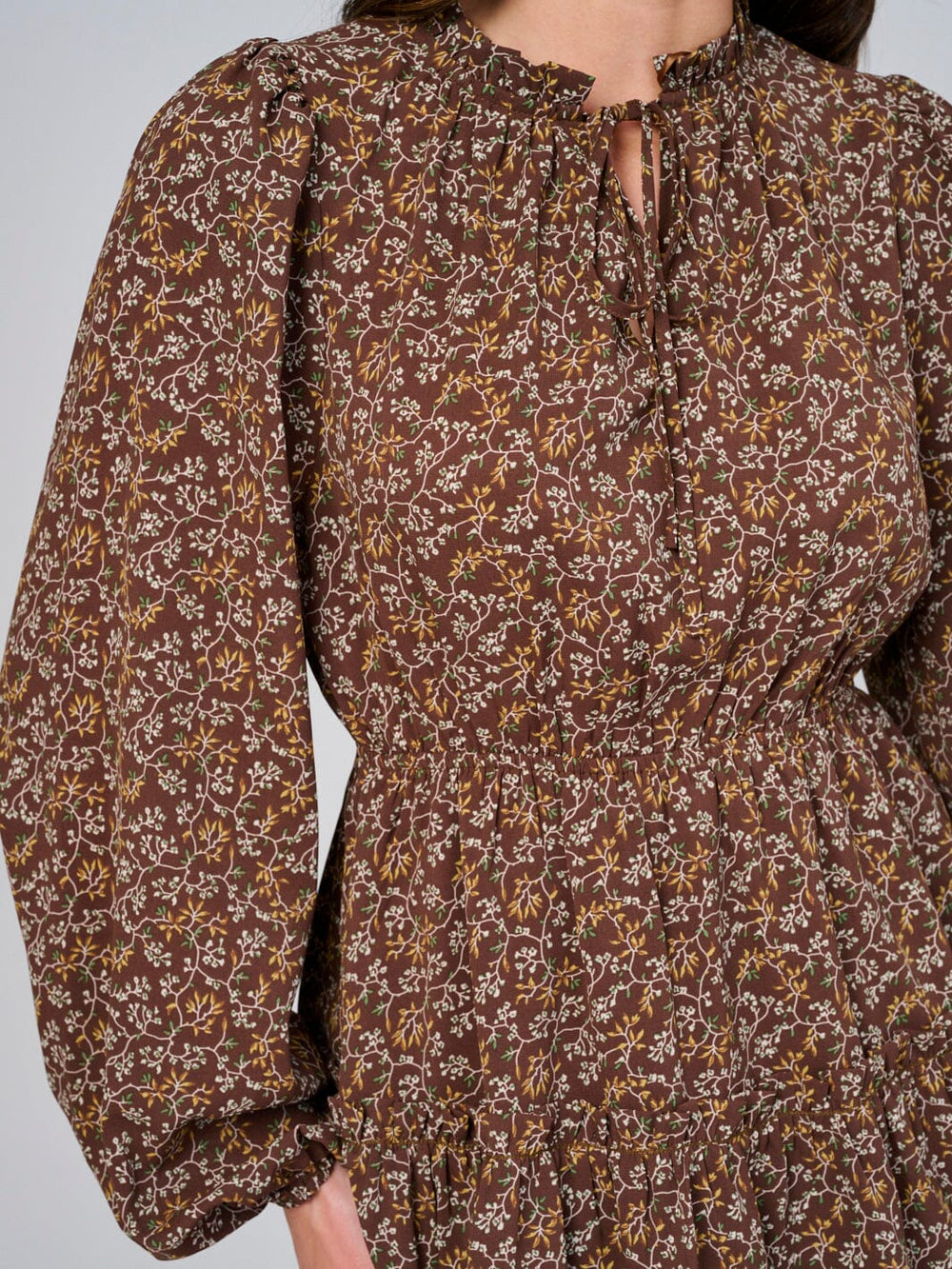 WOMEN'S LONG SLEEVE ELASTIC WAIST V-NECK FLORAL TIERED MINI DRESS