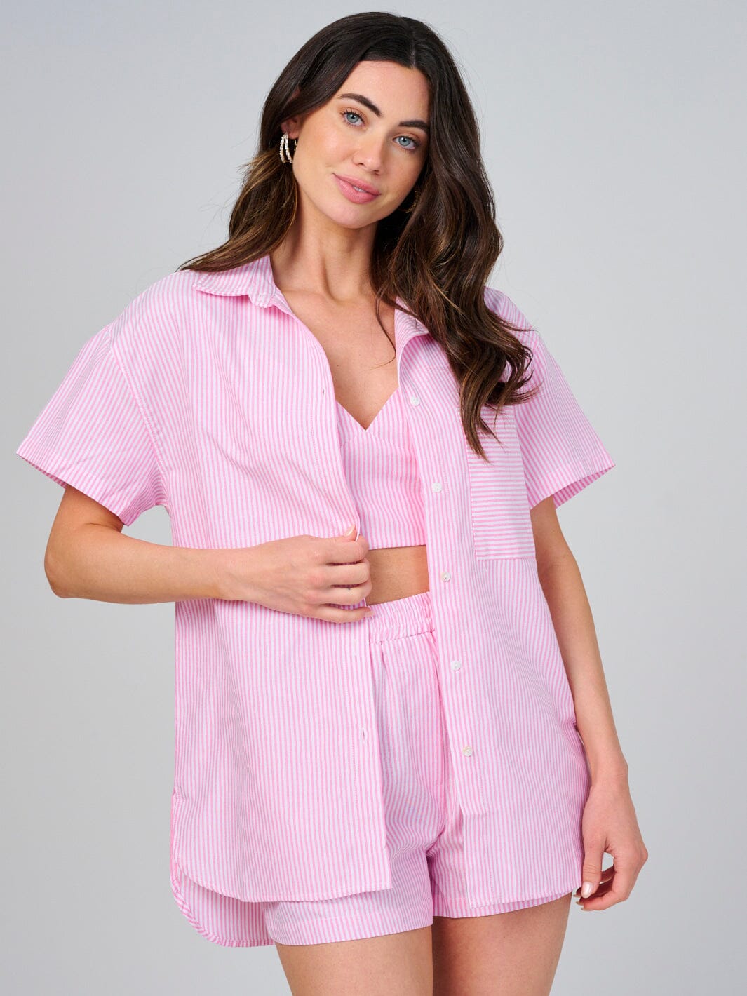 WOMEN'S SHORT SLEEVE BUTTON UP FRONT POCKET TOP