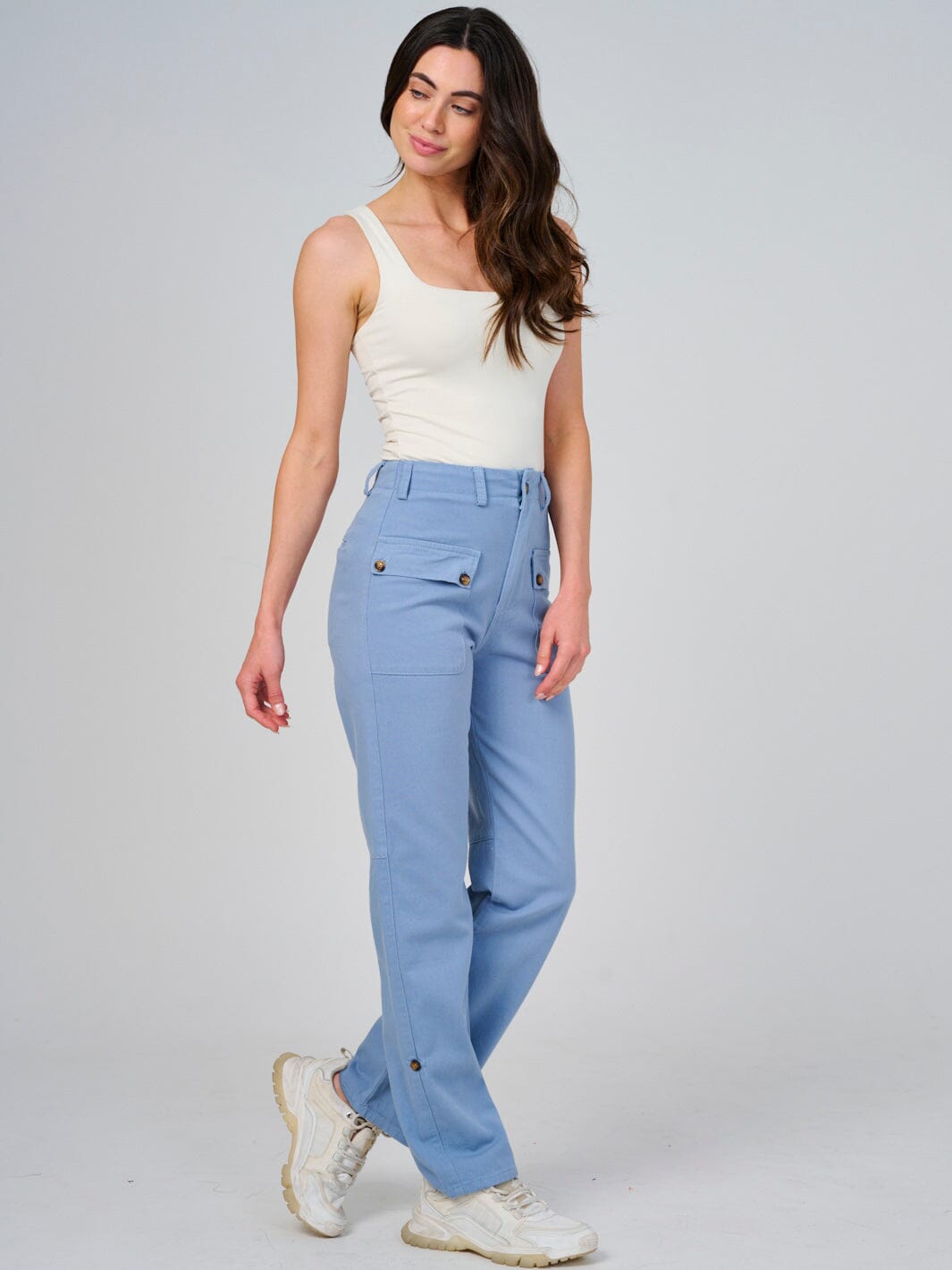 WOMEN'S BUTTON CLOSURE POCKETS WIDE LEG DENIM PANTS