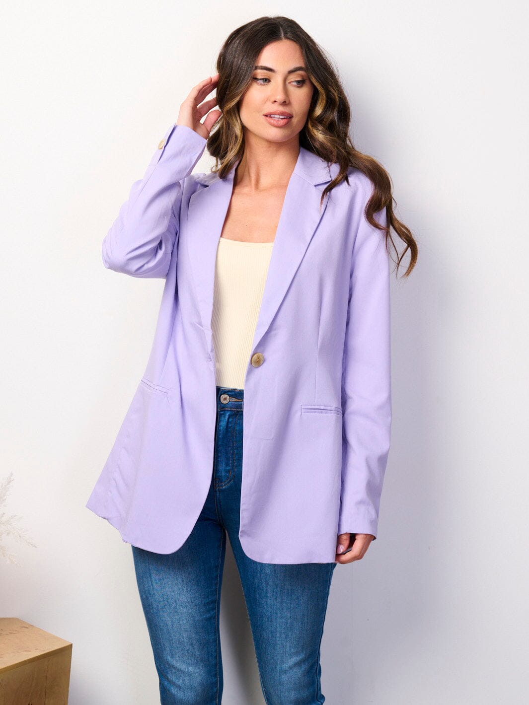 WOMEN'S LONG SLEEVE BUTTON CLOSURE BLAZER