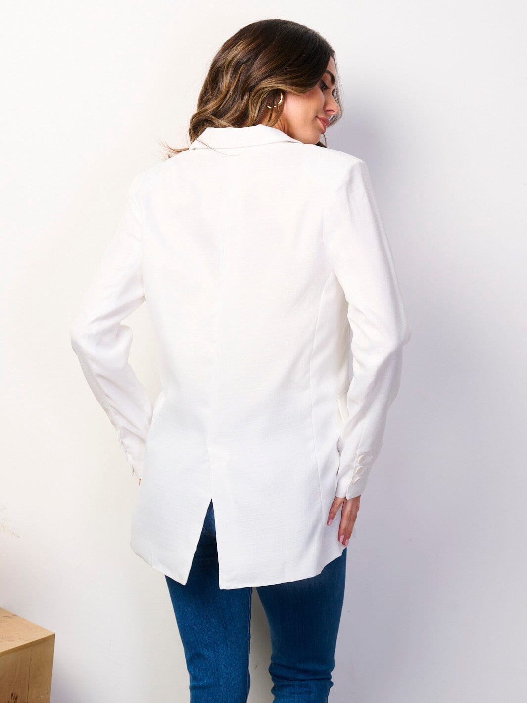 WOMEN'S LONG SLEEVE BUTTON CLOSURE POCKETS BLAZER