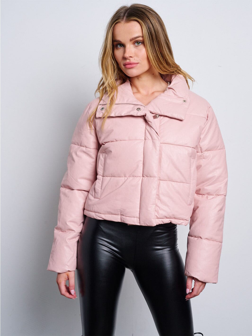 WOMEN'S LONG SLEEVE BUTTON CLOSURE POCKETS PU PLEATHER CROP JACKET