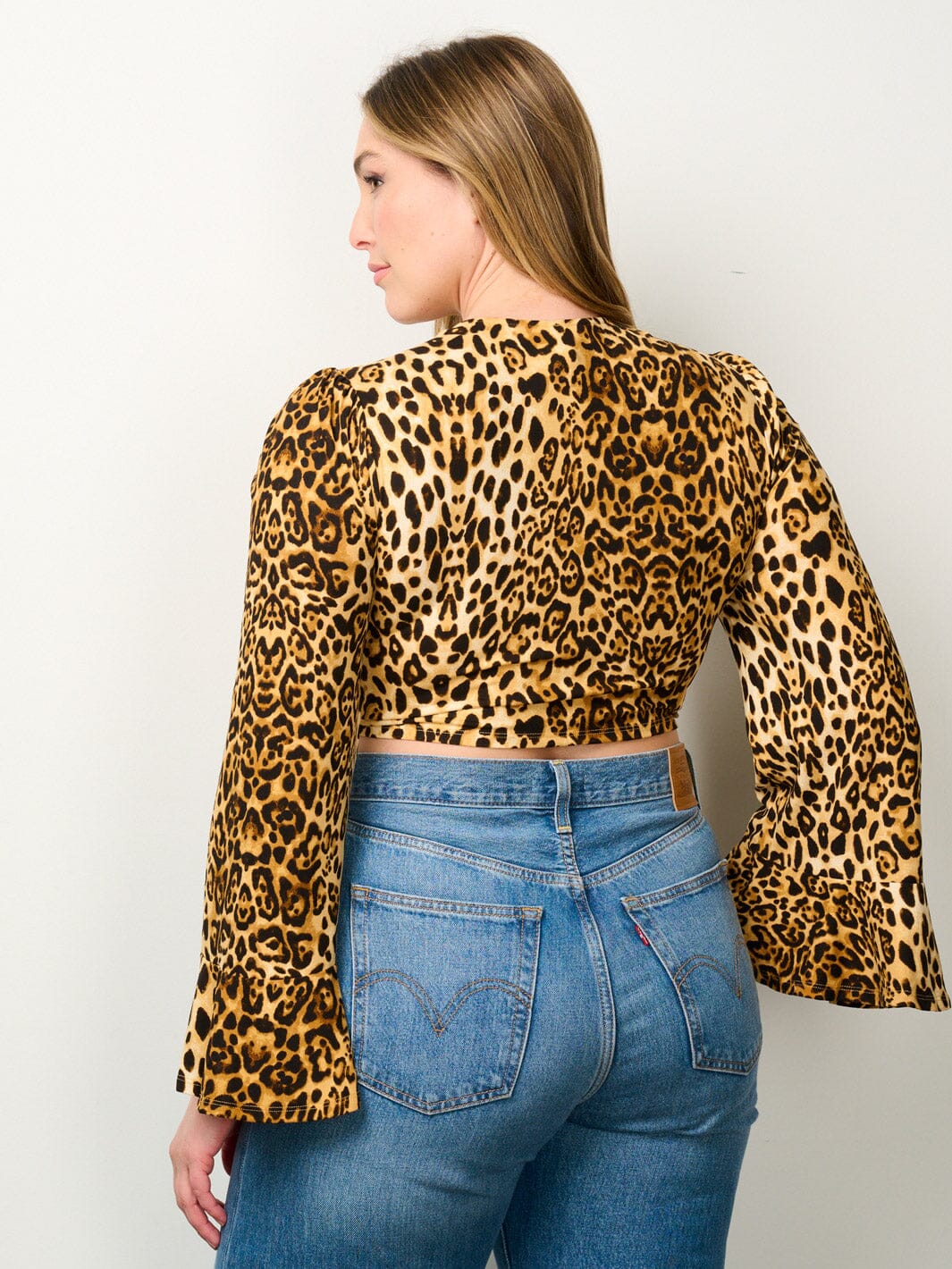PLUS SIZE LONG BELL SLEEVE FRONT TIE ANIMAL PRINT CROP TOP