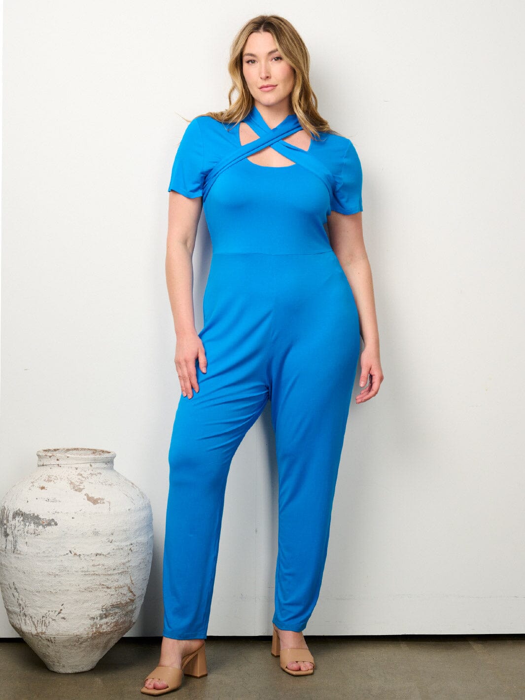PLUS SIZE SHORT SLEEVE FRONT DETAILED JUMPSUIT