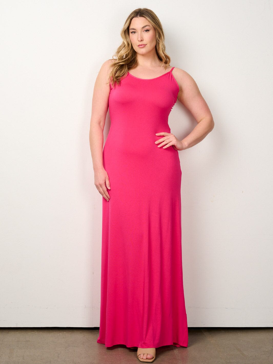 PLUS SIZE SLEEVELESS OPEN BACKED RUCHED MAXI DRESS