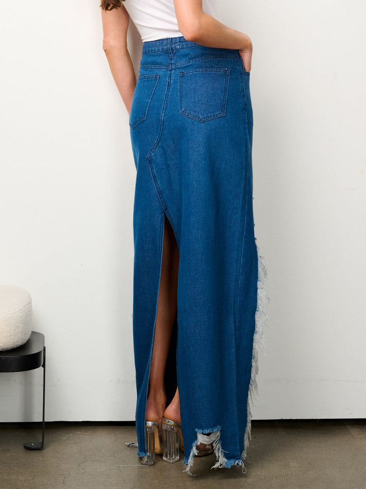 WOMEN'S BUTTON CLOSURE POCKETS DISTRESSED SLIT MAXI DENIM SKIRT