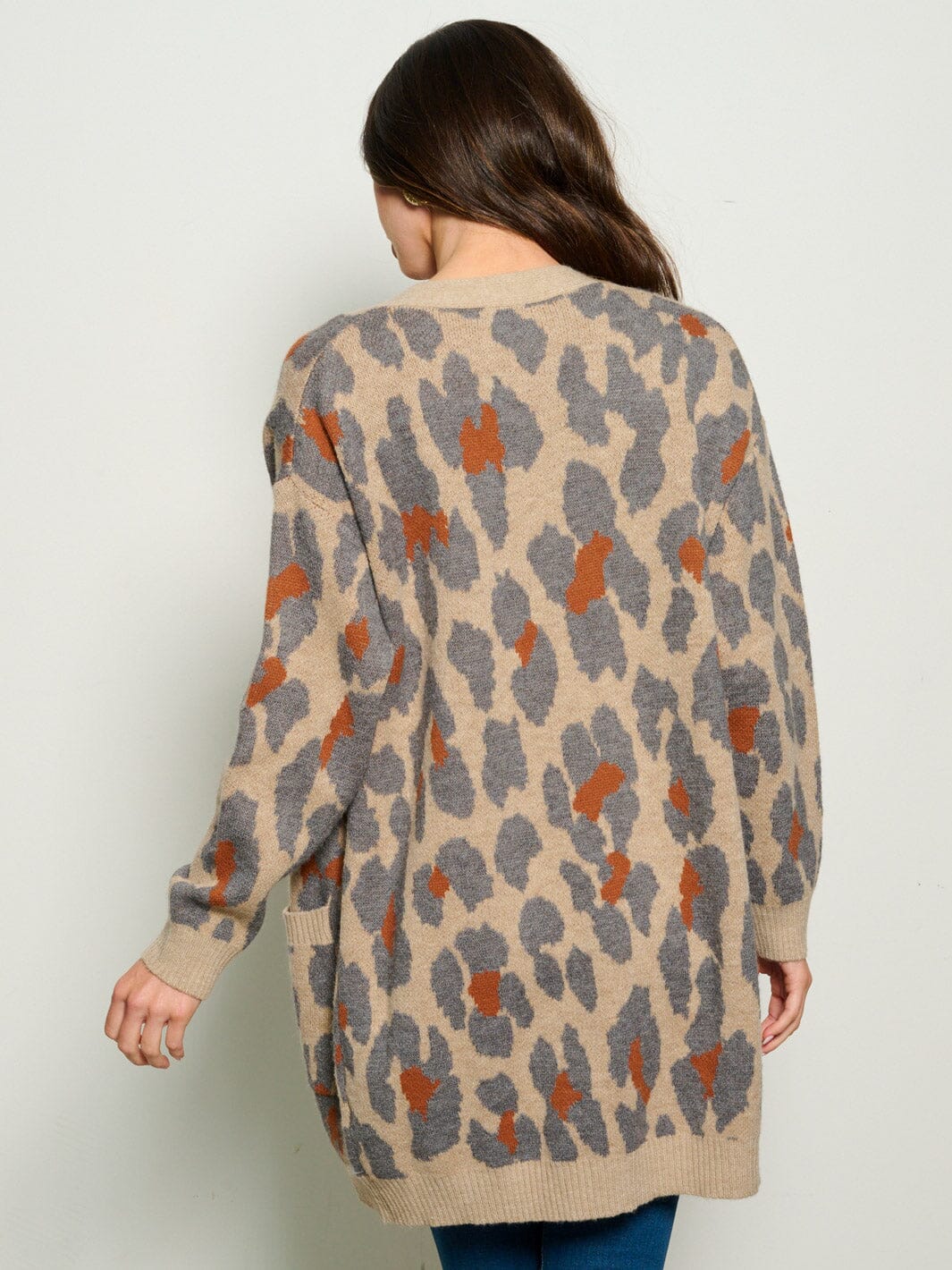 WOMEN'S LONG SLEEVE VUTTON UP FRONT POCKETS ANIMAL PRINT CARDIGAN
