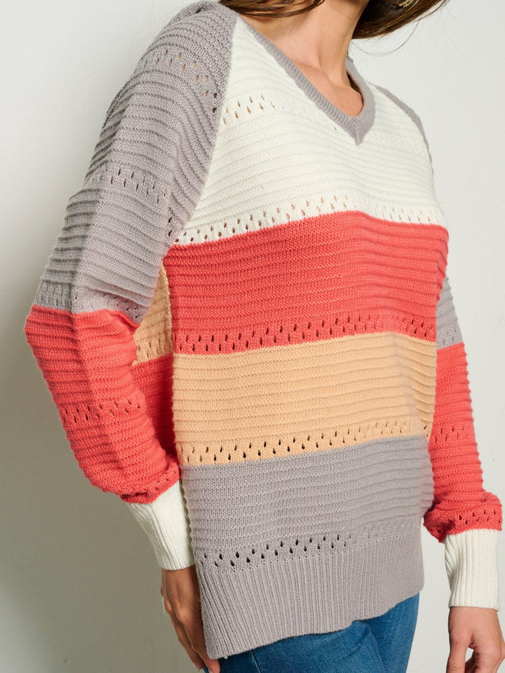 WOMEN'S LONG SLEEVE V-NECK HOODED COLORBLOCK ANIMAL PRINT SWEATER
