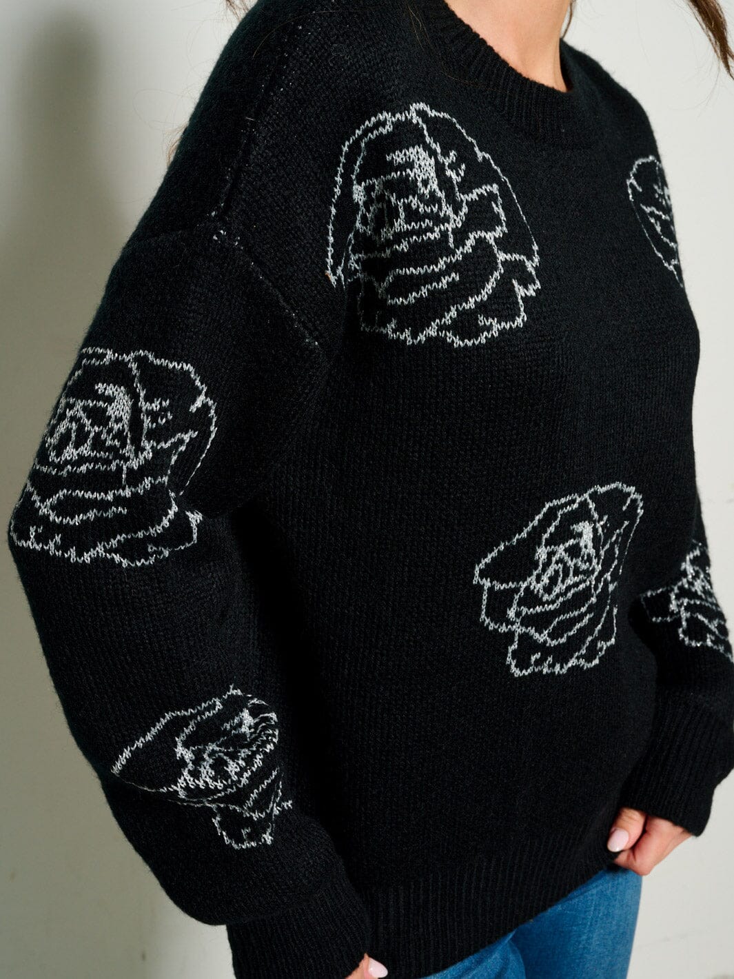 WOMEN'S LONG SLEEVE FLOWER PRINT PULLOVER SWEATER