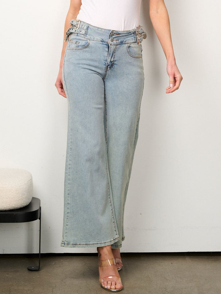 WOMEN'S BUTTON CLOSURE SIDE BELT DETAILED DENIM PANTS