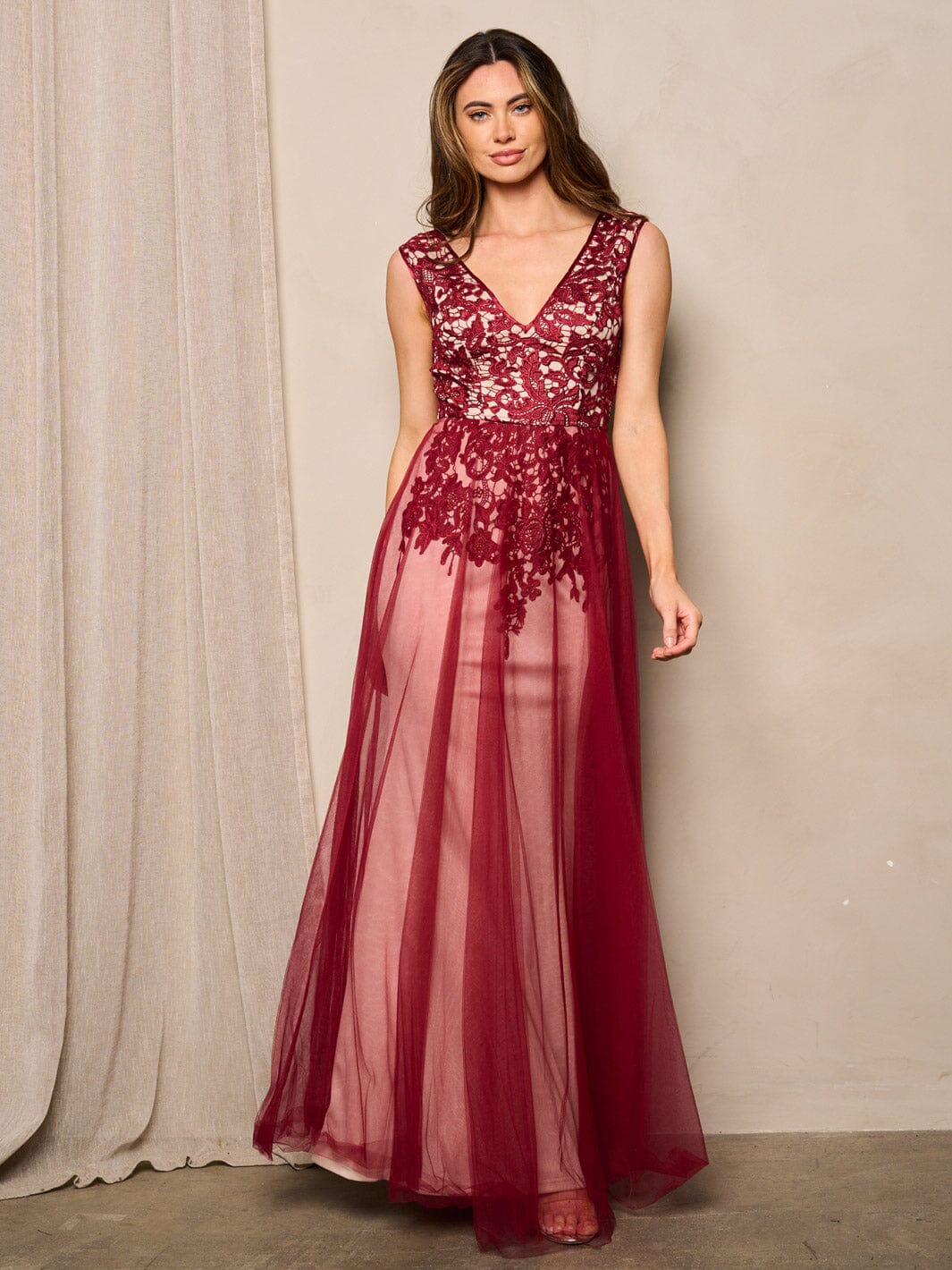 Copy of WOMEN'S LONG SLEEVE V-NECK LACE BODYCON MAXI DRESS