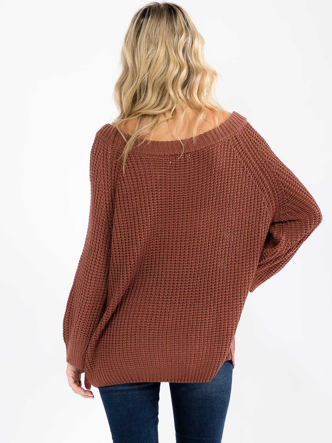 WOMEN'S LONG SLEEVE KNIT PULLOVER SWEATER