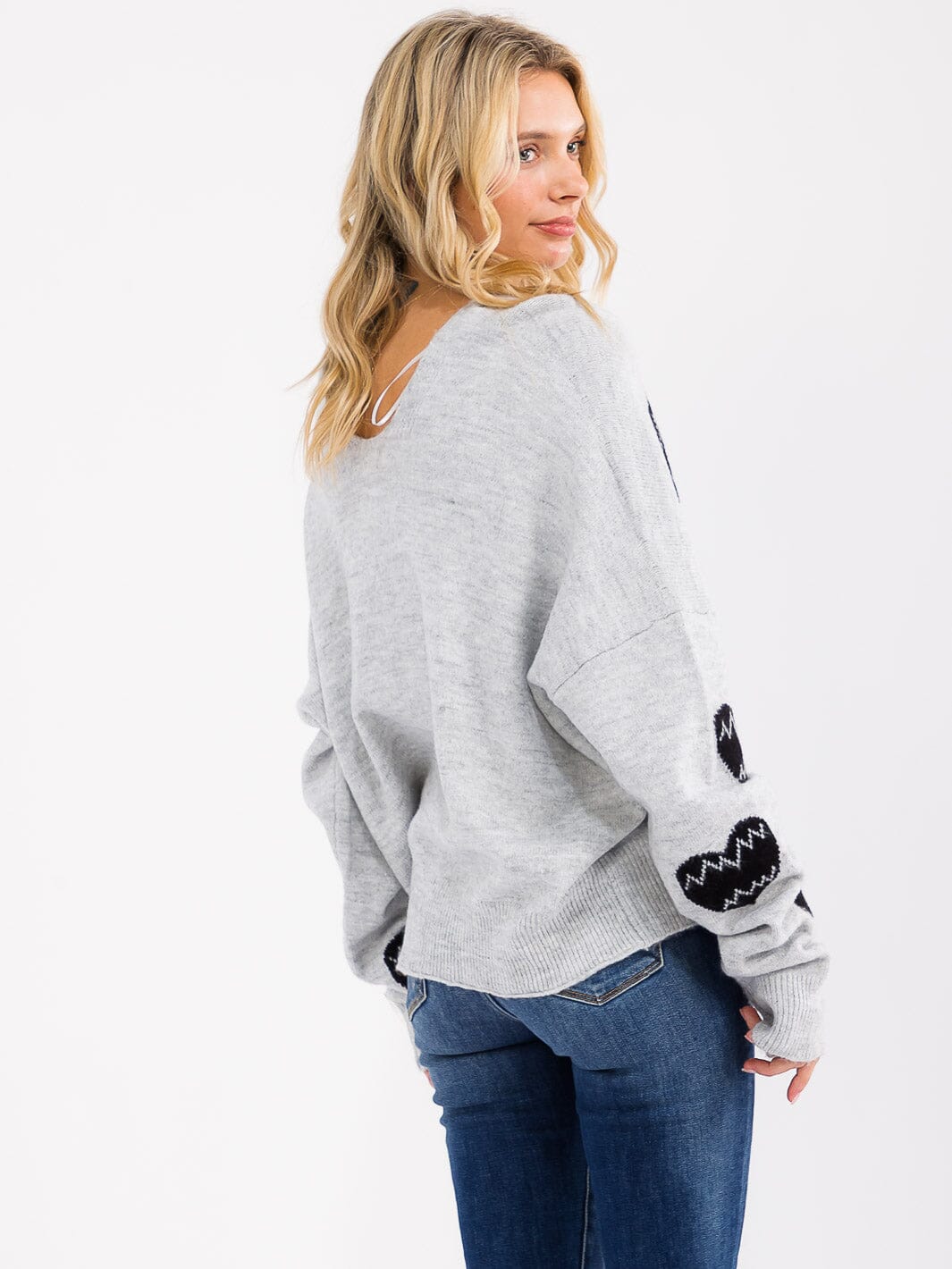 WOMEN'S LONG SLEEVE V-NECK HEART PRINT KNIT PULLOVER SWEATER