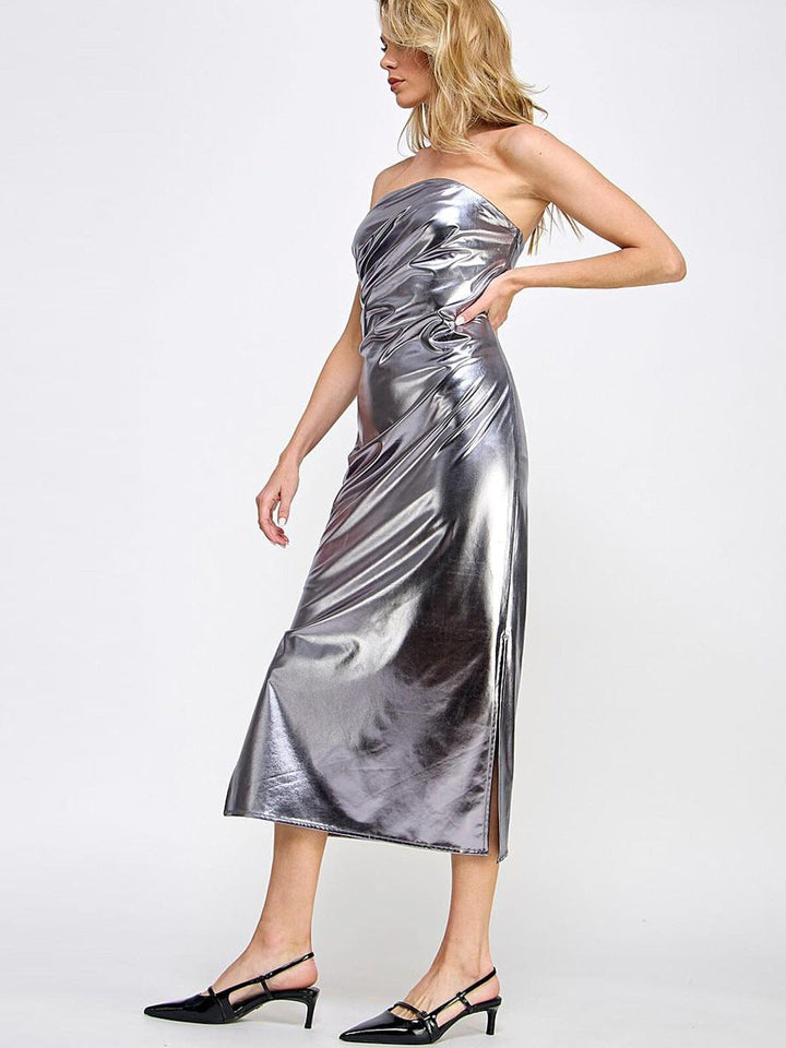 WOMEN'S SLEEVELESS RUCHED METALLIC MAXI DRESS
