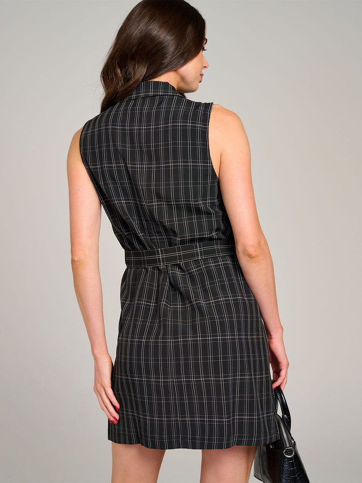 WOMEN'S SLEEVELESS FRONT POCKETS BUTTON CLOSURE WRAP MINI DRESS