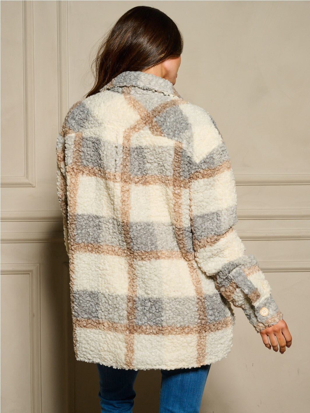 WOMEN'S LONG SLEEVE BUTTON CLOSURE FRONT POCKETS PLAID JACKET