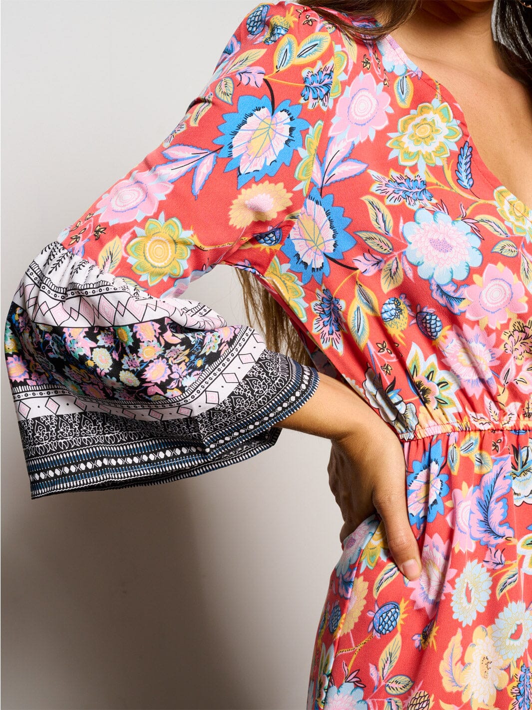 WOMEN'S 3/4 SLEEVE SELF TIE MULTI FLORAL MINI DRESS
