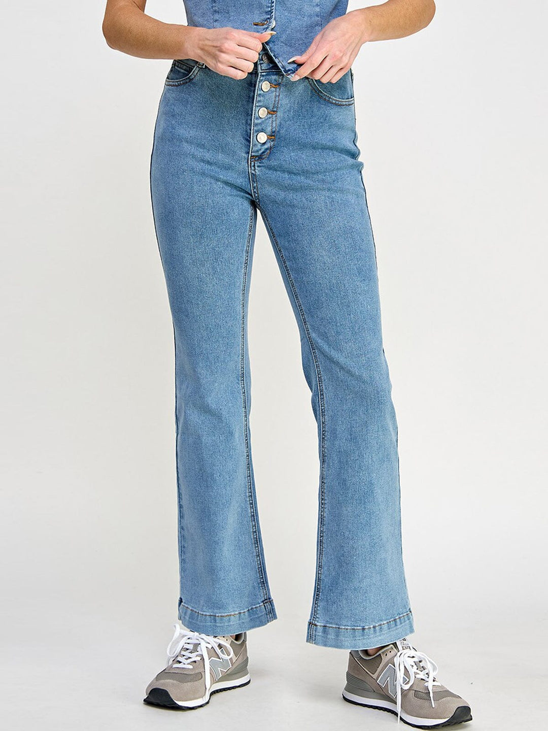 WOMEN'S BUTTON CLOSURE POCKETS WIDE LEG DENIM PANTS